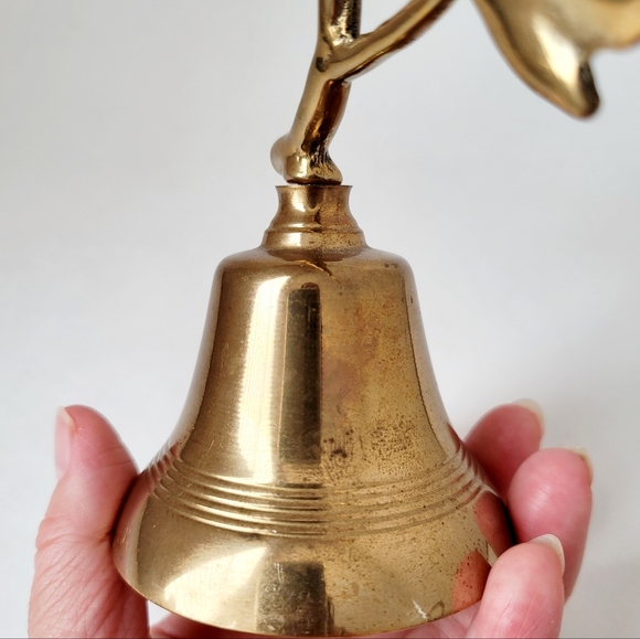 Vintage Brass Maple Leaf bell 6.75"X4.5" - Picture 5 of 7